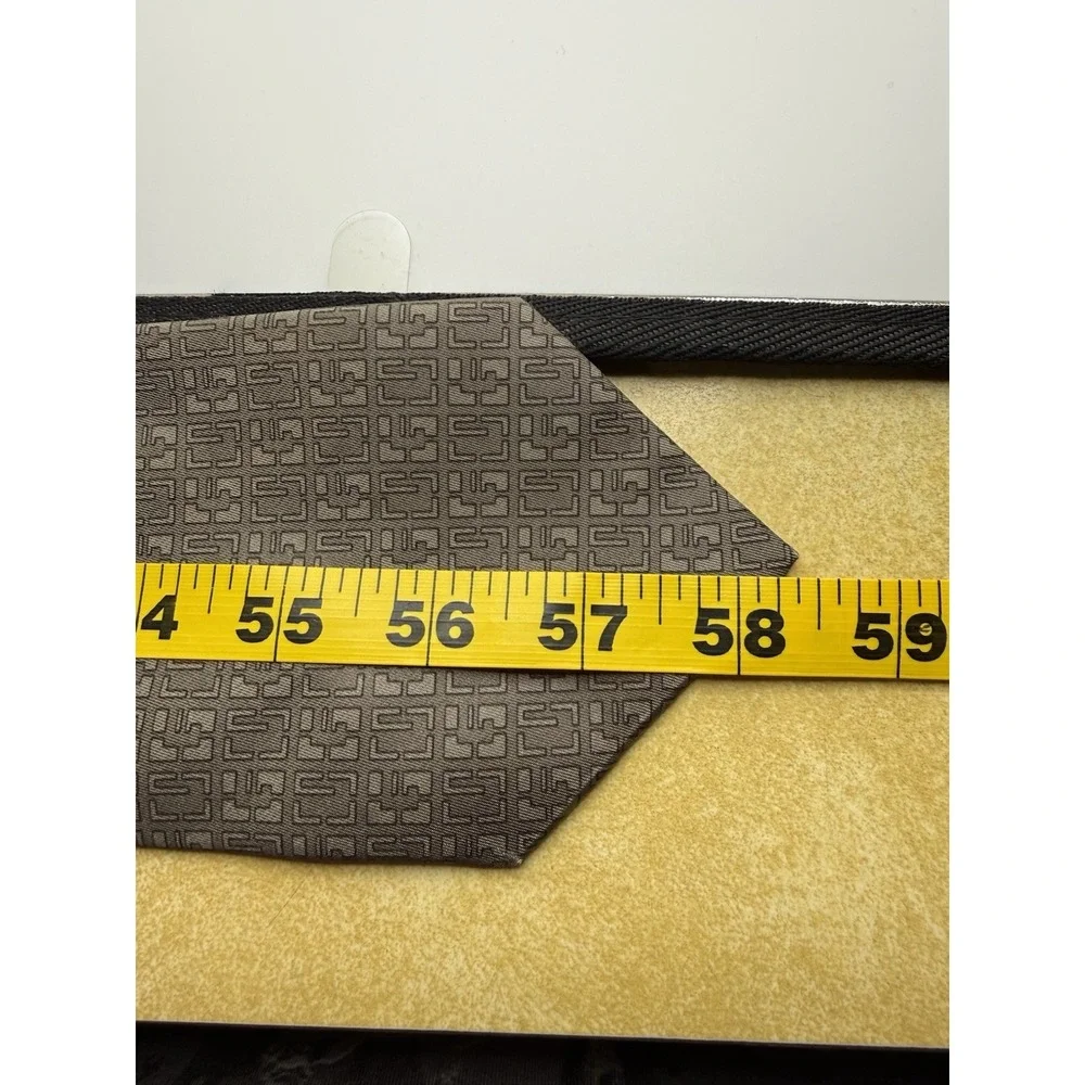 Gucci Silk Tie Italy Taupe Brown Geometric Monogram Jacquard Luxury GG